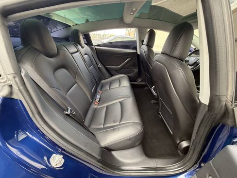 Used 2018 Tesla Model 3 Mid Range RWD image 26