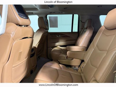 Used 2016 Cadillac Escalade ESV Platinum AWD/4WD image 48