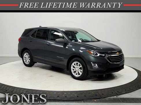 Used 2019 Chevrolet Equinox LS w/ LS Convenience Package image 1