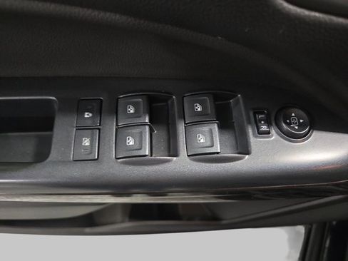 Used 2018 GMC Canyon SLE image 31