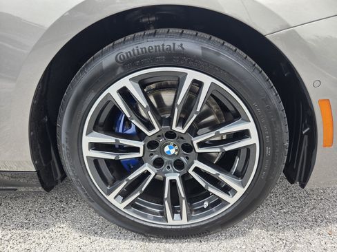 Used 2026 BMW 530i w/ M Sport Package RWD image 9