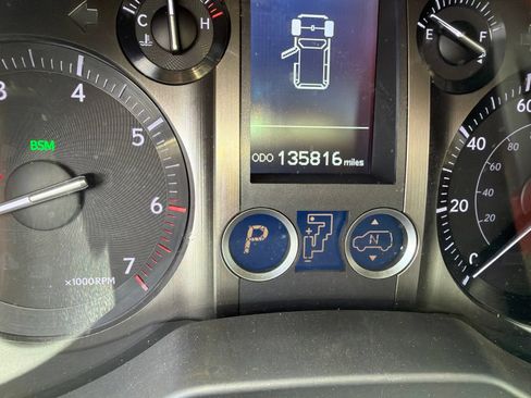 Used 2014 Lexus GX 460 Luxury AWD/4WD image 18