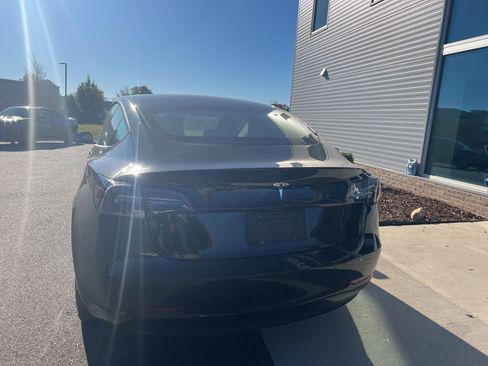 Used 2020 Tesla Model 3 Standard Range Plus image 5