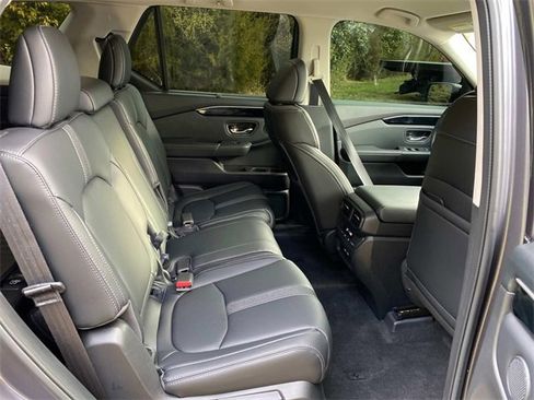 Used 2023 Honda Pilot EX-L image 34