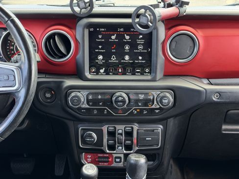 Used 2020 Jeep Wrangler Unlimited Rubicon AWD/4WD image 33