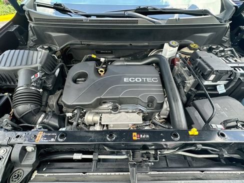Used 2021 Chevrolet Equinox LT FWD image 29