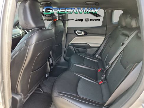 Used 2023 Jeep Compass Limited AWD/4WD image 12