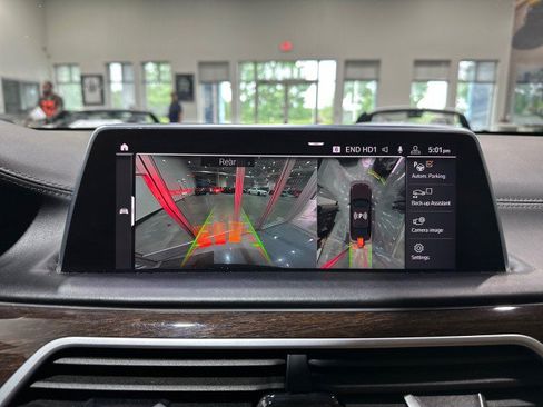 Used 2020 BMW 750i xDrive w/ Executive Package AWD/4WD image 64