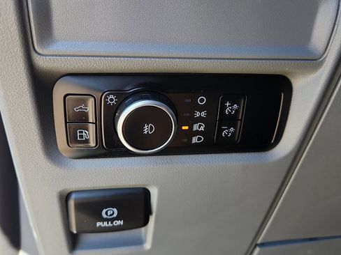 Used 2024 Ford F150 XLT w/ Mobile Office Package image 16