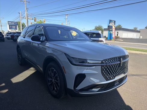 New 2026 Lincoln Nautilus Premier AWD/4WD image 5