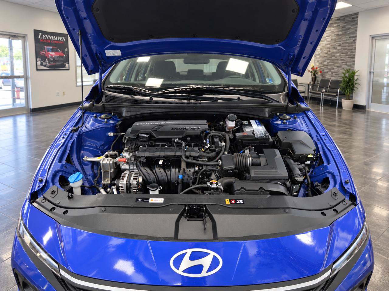 Used 2024 Hyundai Elantra SE FWD image 18
