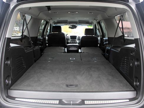 Used 2020 GMC Yukon XL Denali image 25