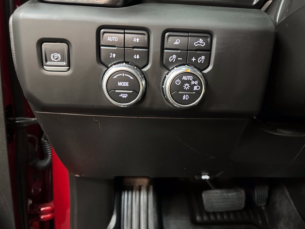 Used 2026 GMC Sierra 1500 AT4 w/ AT4 Premium Package AWD/4WD image 34