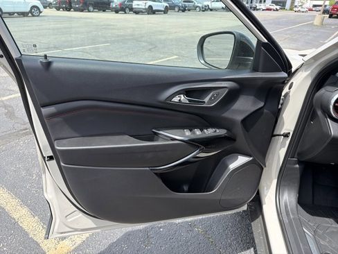 New 2026 Chevrolet Trax RS w/ Sunroof Package FWD image 10