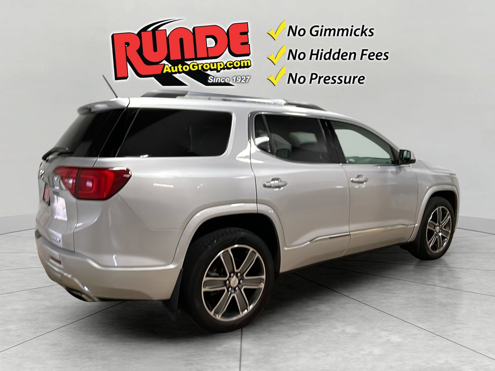 Used 2018 GMC Acadia Denali w/ LPO, Floor Liner Package AWD/4WD image 6
