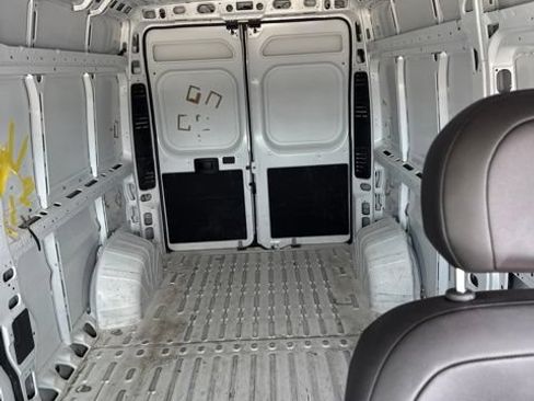 Used 2025 RAM ProMaster 2500 w/ Convenience Group FWD image 15