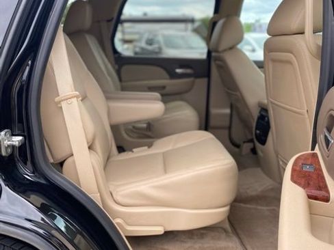 Used 2013 Chevrolet Tahoe LTZ RWD image 10