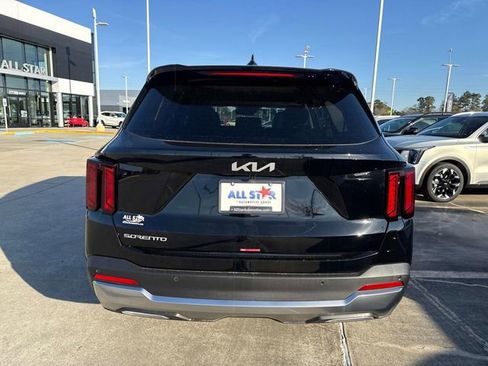 New 2026 Kia Sorento S image 7