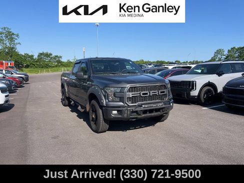 Used 2016 Ford F150 XLT w/ Equipment Group 301A Mid AWD/4WD image 3