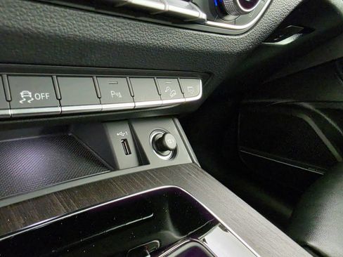 Certified 2024 Audi Q5 2.0T Premium Plus AWD/4WD image 32