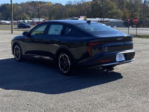 New 2025 Kia K4 EX image 4