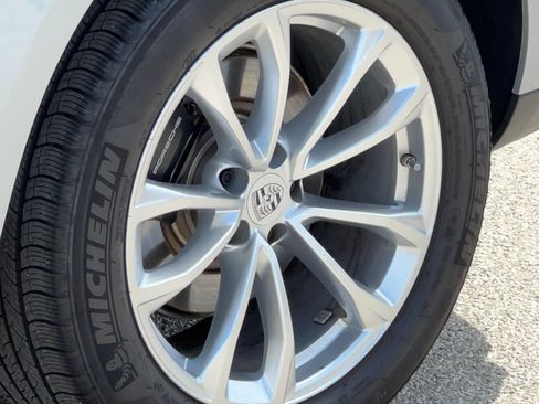 Certified 2026 Porsche Macan AWD/4WD image 14