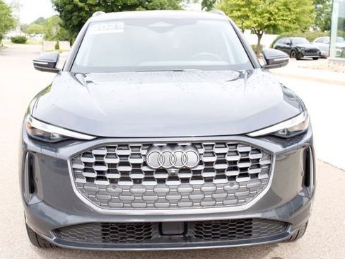 Used 2025 Audi Q5 Premium w/ Convenience Package AWD/4WD image 8