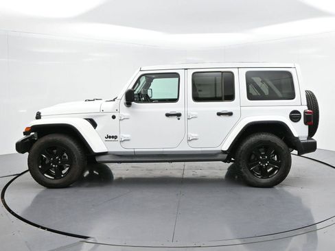Used 2023 Jeep Wrangler Unlimited Sahara AWD/4WD image 4