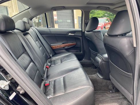 Used 2011 Honda Accord EX-L image 24