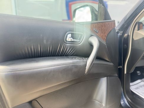 Used 2018 Nissan Armada SL image 35