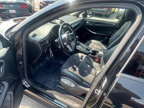 Used 2019 Porsche Macan AWD/4WD image 9