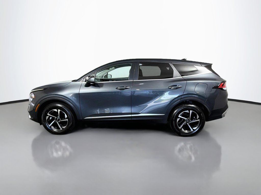 Used 2023 Kia Sportage LX AWD/4WD image 5