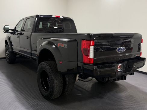 Used 2019 Ford F350 Lariat w/ Lariat Ultimate Package AWD/4WD image 7