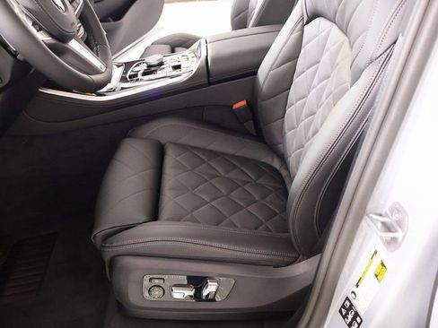 New 2026 BMW X5 xDrive40i w/ M Sport Package image 10