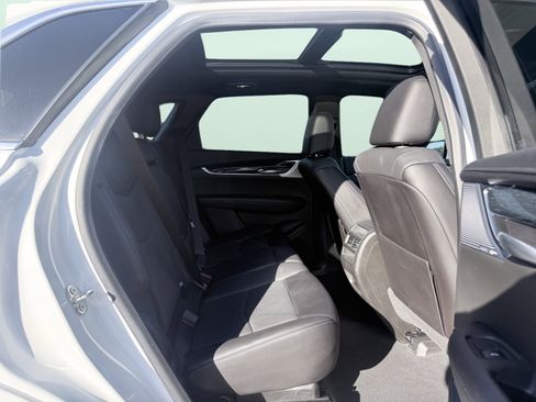 Used 2024 Cadillac XT5 Premium Luxury image 23