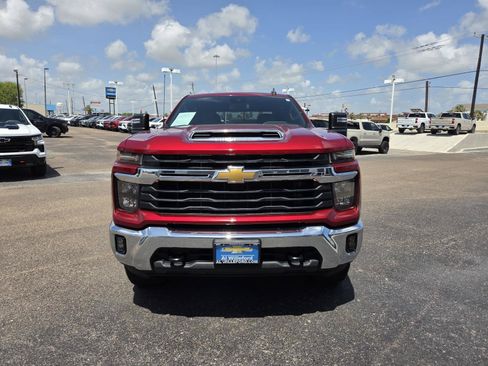 Used 2024 Chevrolet Silverado 2500 LT AWD/4WD image 8