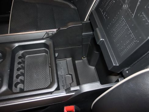 Used 2024 RAM 1500 Laramie image 41