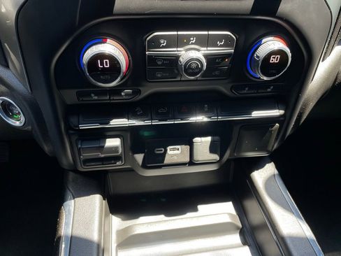 Used 2021 Chevrolet Silverado 1500 LT Trail Boss AWD/4WD image 19