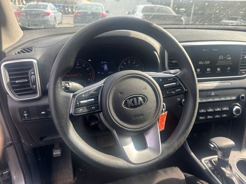 Used 2022 Kia Sportage LX AWD/4WD image 12