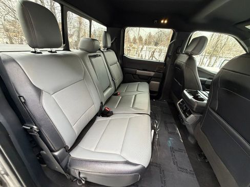 Used 2022 Ford F150 Lightning Lariat image 28