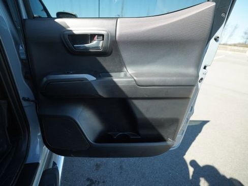 Used 2018 Toyota Tacoma TRD Sport w/ TRD Premium Sport Package image 23