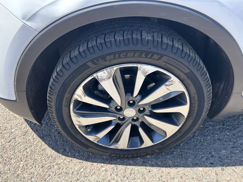 Used 2021 Buick Encore Preferred FWD image 8