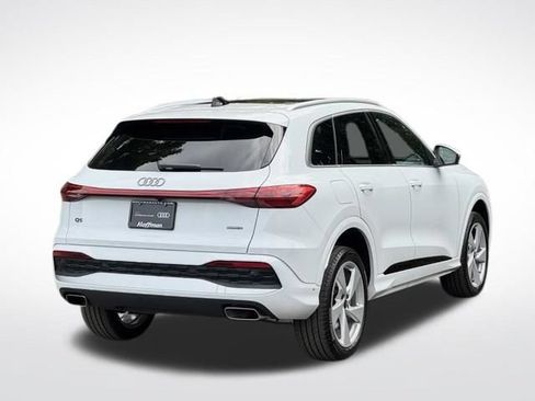 Certified 2025 Audi Q5 Premium Plus w/ Premium Plus AWD/4WD image 9