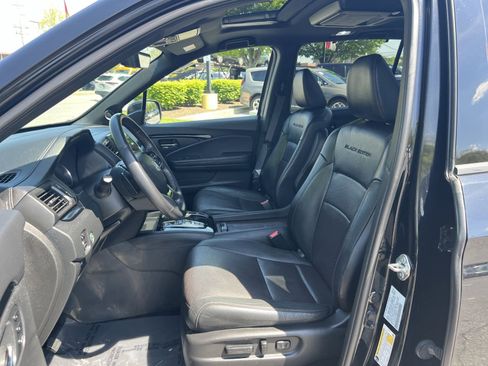 Used 2021 Honda Pilot Black Edition image 21