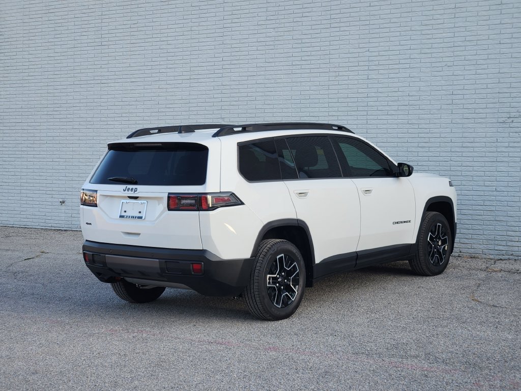 New 2026 Jeep Cherokee AWD/4WD image 4