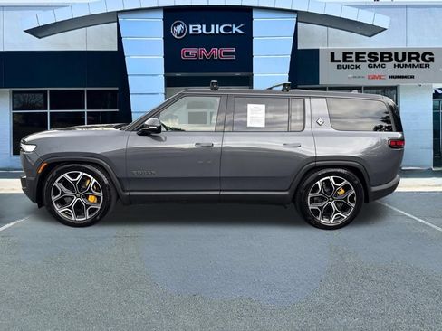 Used 2025 Rivian R1S Premium AWD/4WD image 4