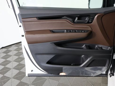 New 2026 Honda Odyssey Touring image 8