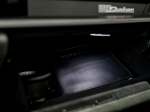 Used 2024 Porsche 911 Dakar image 20