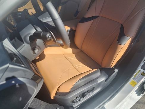 Used 2025 Lexus ES 350 Ultra Luxury FWD image 5