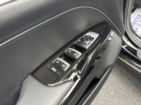 Used 2025 Kia K5 GT-Line image 11